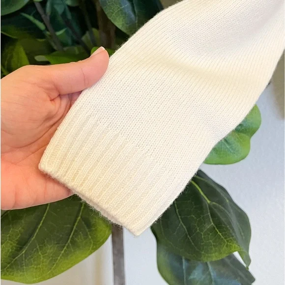 Womens Argyle Cardigan - Picture 7 of 11